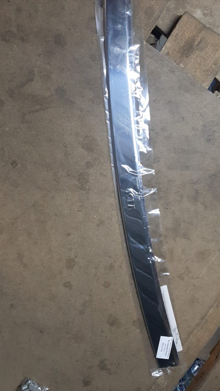 Накладка Ладья с загибом на бампер Kia Sorento III (Prime) рестайлинг 2017-2020. Артикул 015.55.761