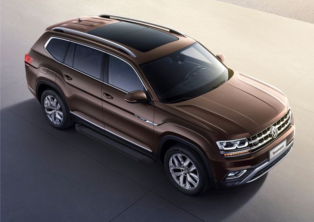 Пороги алюминиевые Rival Black для Volkswagen Teramont 2017-2026. Артикул F193ALB.5805.1