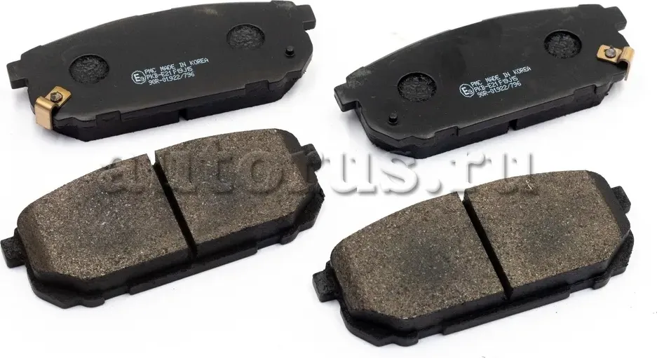 Колодки тормозные дисковые (Parts-Mall). Артикул PKB-E21