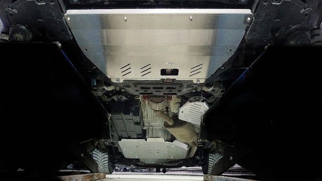 Защита алюминиевая ТСС (4 мм) для картера, КПП, топливопровода, бака и заднего редуктора GAC GS8 II 2.0T 4WD 2023-2026. Артикул ZKTCC00672K