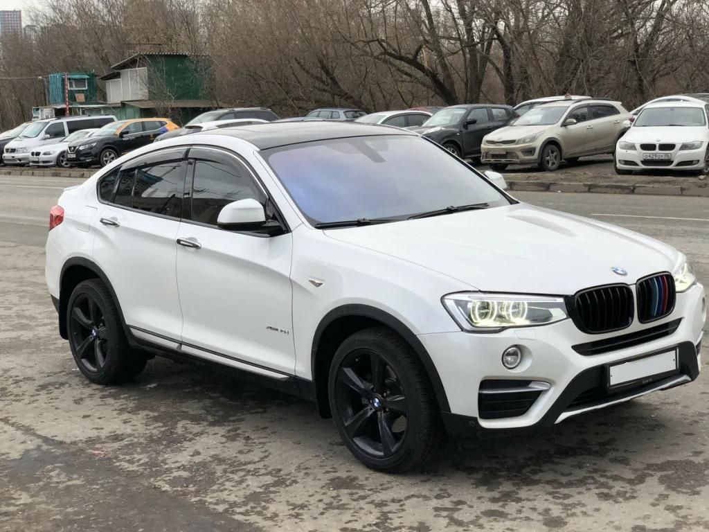 Дефлекторы Cobra Tuning для окон (c хром. молдингом) BMW X4 F26 2014-2018. Артикул B22614CR