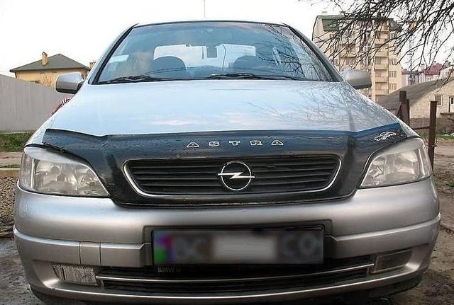 Дефлектор VT52 для капота Opel Astra G 1998-2004. Артикул OP03VT