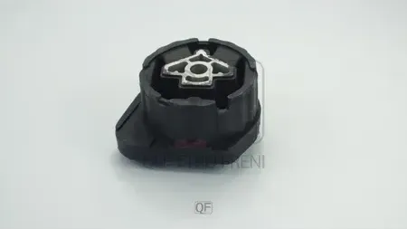 Опора КПП (Quattro Freni). Артикул qf81b00003