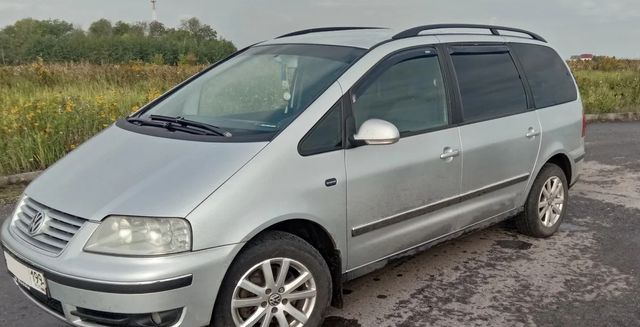 Дефлекторы V-Star для окон Volkswagen Sharan I 1995-2010. Артикул D17049