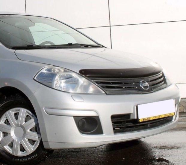 Дефлектор SIM для капота Nissan Tiida C11 2004-2014. Артикул SNITII0612