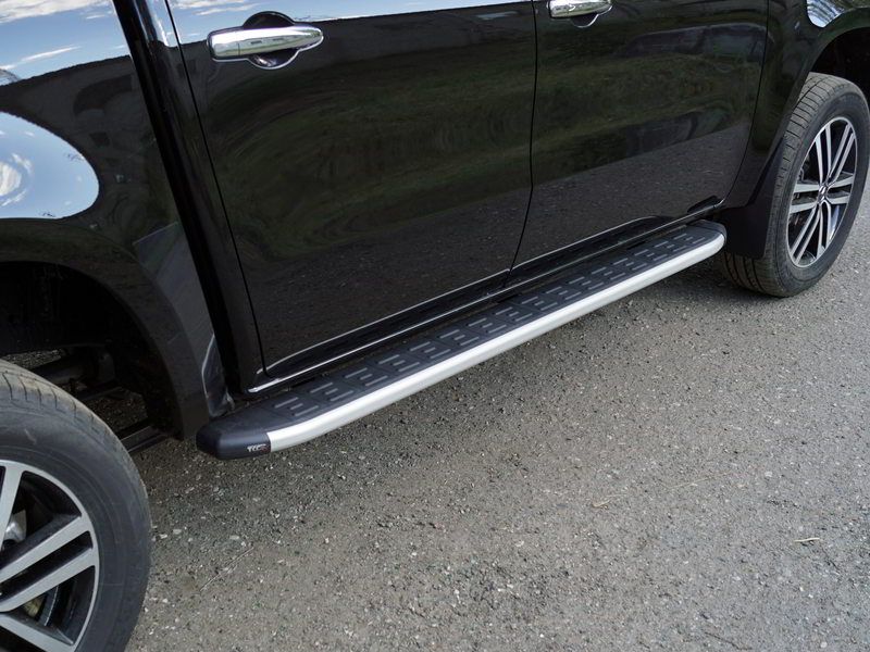 Пороги алюминиевые ТСС с пластиковой накладкой 1920 мм для Mercedes-Benz X-Class 2018-2020. Артикул MERXCL18-17AL