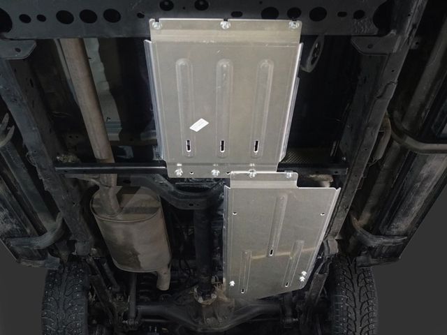 Защита алюминиевая ТСС (4 мм) для РК Mercedes X-Class 2018-2020. Артикул ZKTCC00372