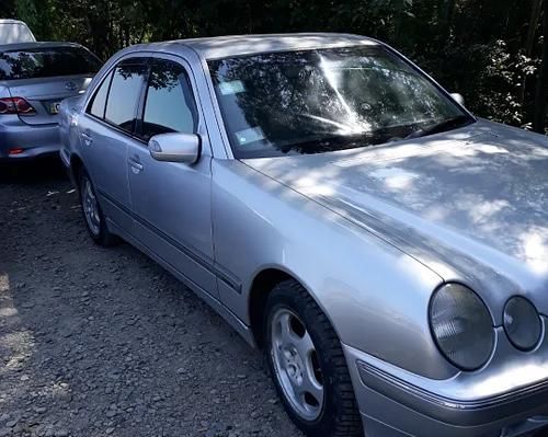 Дефлекторы Heko для окон Mercedes-Benz E-Класс W210 седан 1995-2002. Артикул 23219