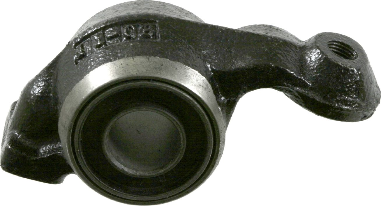 Сайлентблок переднего рычага подвески SWAG. Артикул 62 92 2100