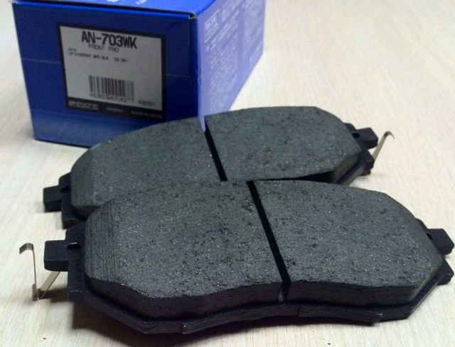 Тормозные колодки Akebono Standard передние для Subaru Levorg 2015-2026. Артикул AN-703WK
