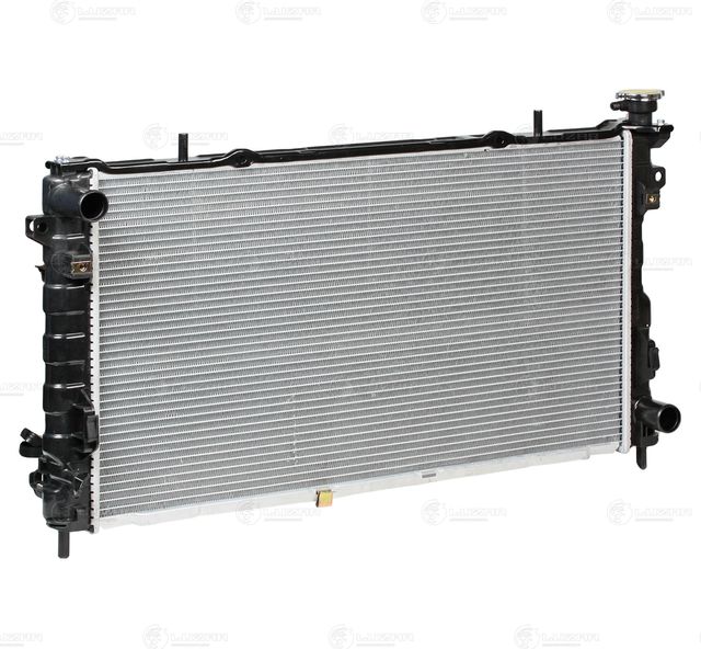 Радиатор охлаждения двигателя Luzar для Dodge Caravan IV 2000-2007. Артикул LRc 0350