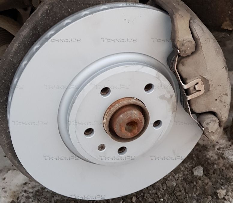 Тормозной диск Zimmermann Coat Z передний для Audi A4 IV (B8) 2007-2011. Артикул 100.3331.20