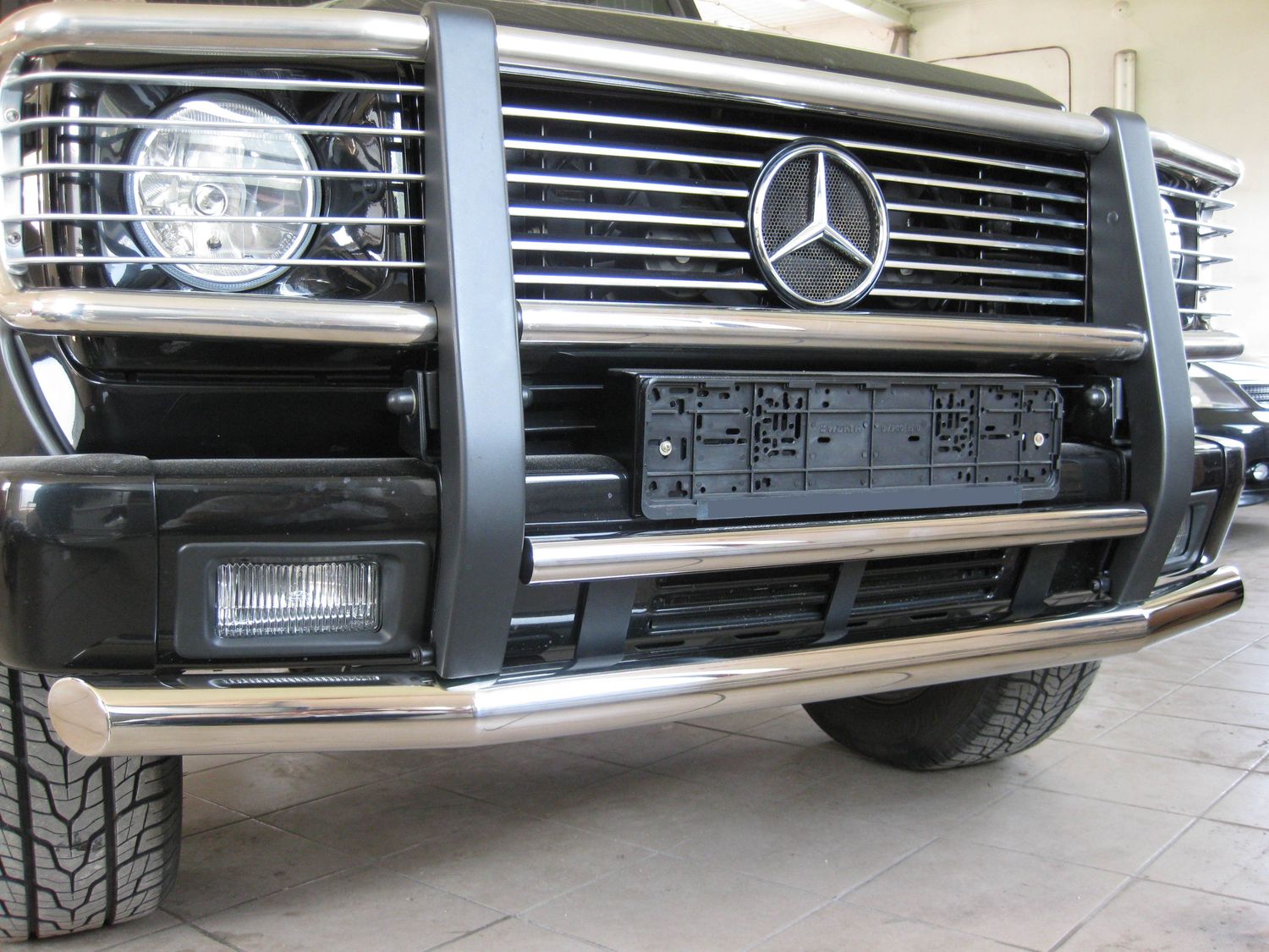 Защита RusStal переднего бампера d63/42 (3 секции) для Mercedes-Benz G-Класс W463 2000-2006. Артикул MGZ-000340