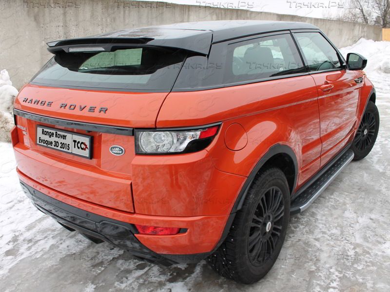 Пороги алюминиевые ТСС с пластиковой накладкой 1720 мм для Land Rover Range Rover Evoque I рестайлинг 2015-2018 Карбон серебро. Артикул LREVO3D15-01SL