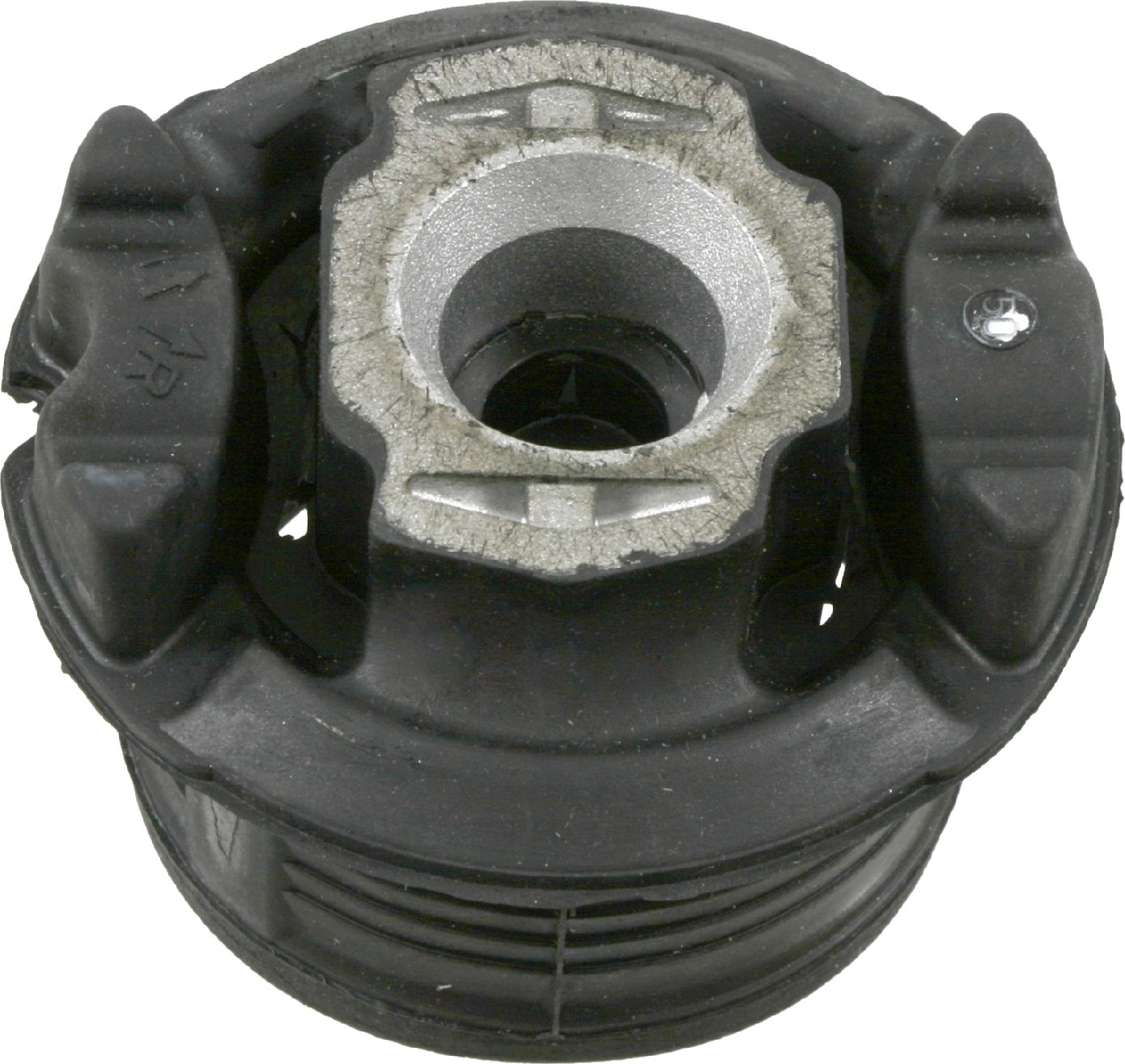 Сайлентблок задней балки SWAG (резина/металл). Артикул 10 92 2666