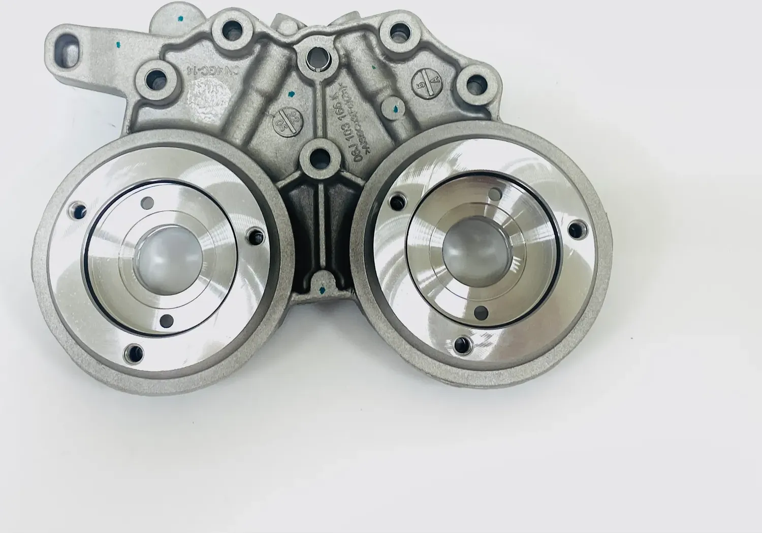 Крышка двигателя передняя (Ukorauto). Артикул U0403554