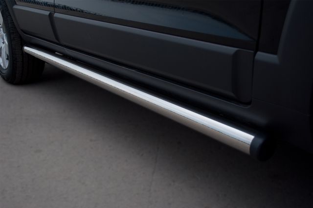 Защита порогов RusStal труба d76 (вариант 2) для Chevrolet Niva 2002-2008. Артикул NCT-0001842