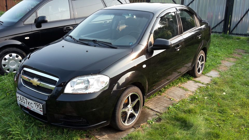 Дефлектор SIM для капота Chevrolet Aveo I седан 2002-2008. Артикул SCHAVE0312