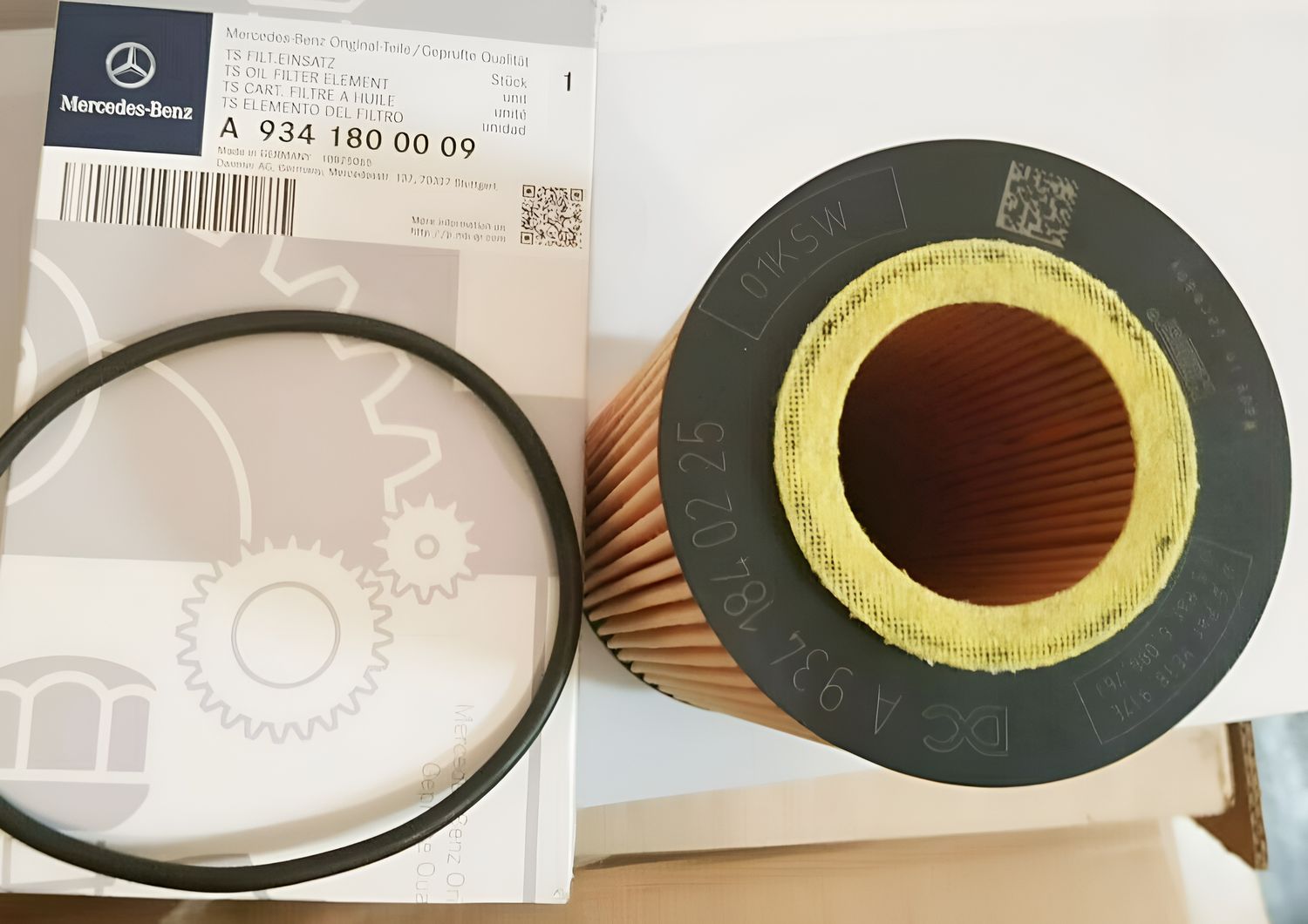 Масляный фильтр Mercedes-Benz. Артикул A9341800009