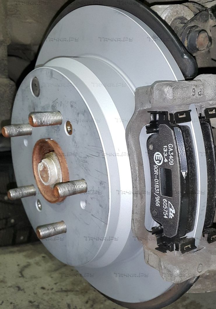 Тормозной диск Zimmermann Coat Z задний для Honda CR-V IV 2012-2018. Артикул 280.3182.20