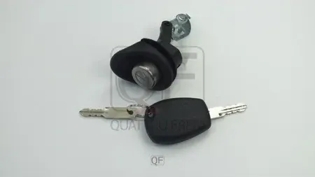 Личинка замка крышки багажника (Quattro Freni). Артикул qf22h00029