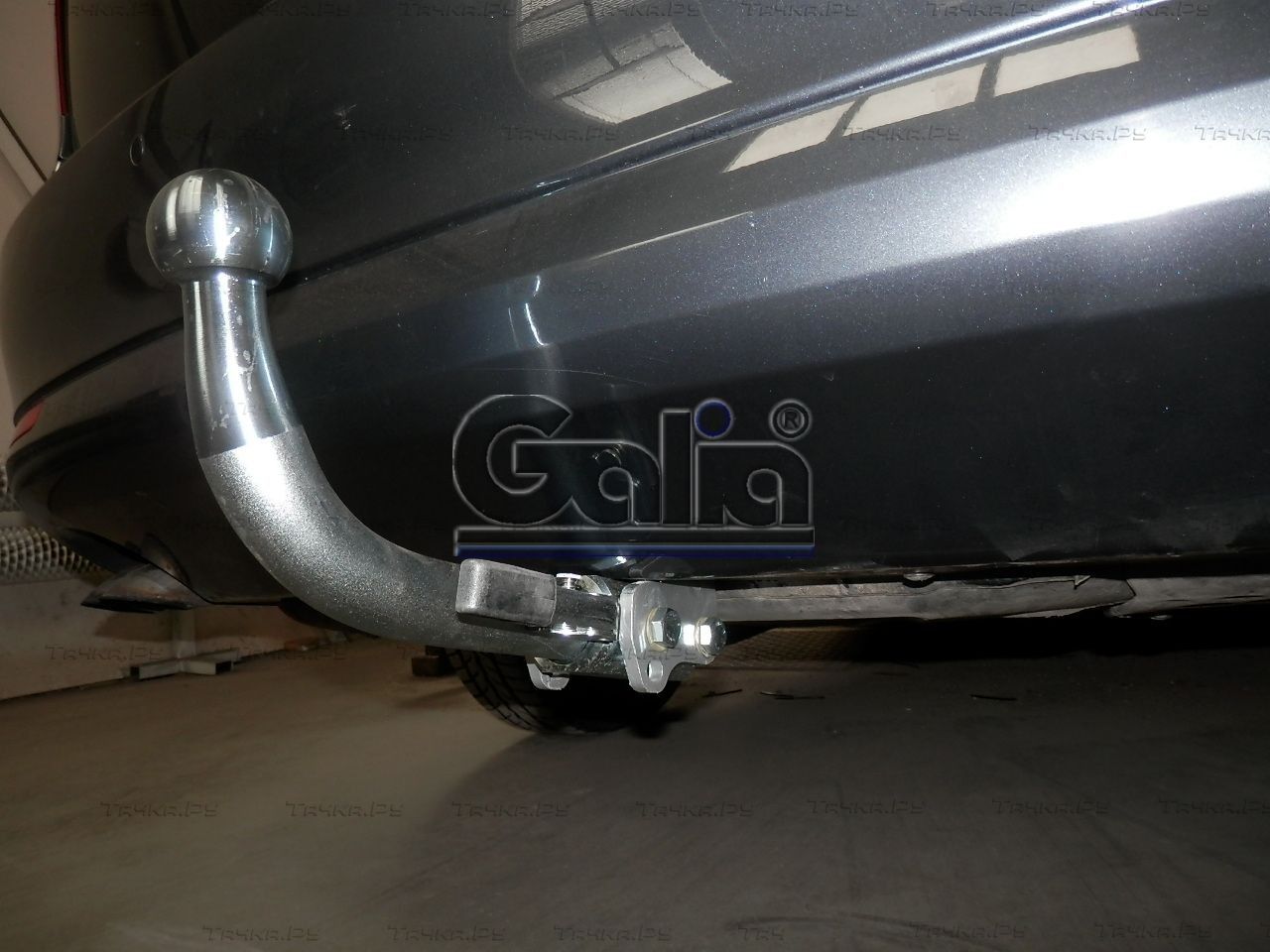 Фаркоп Galia оцинкованный для Skoda Octavia Scout 2008-2013. Быстросъемный крюк. Артикул S086C