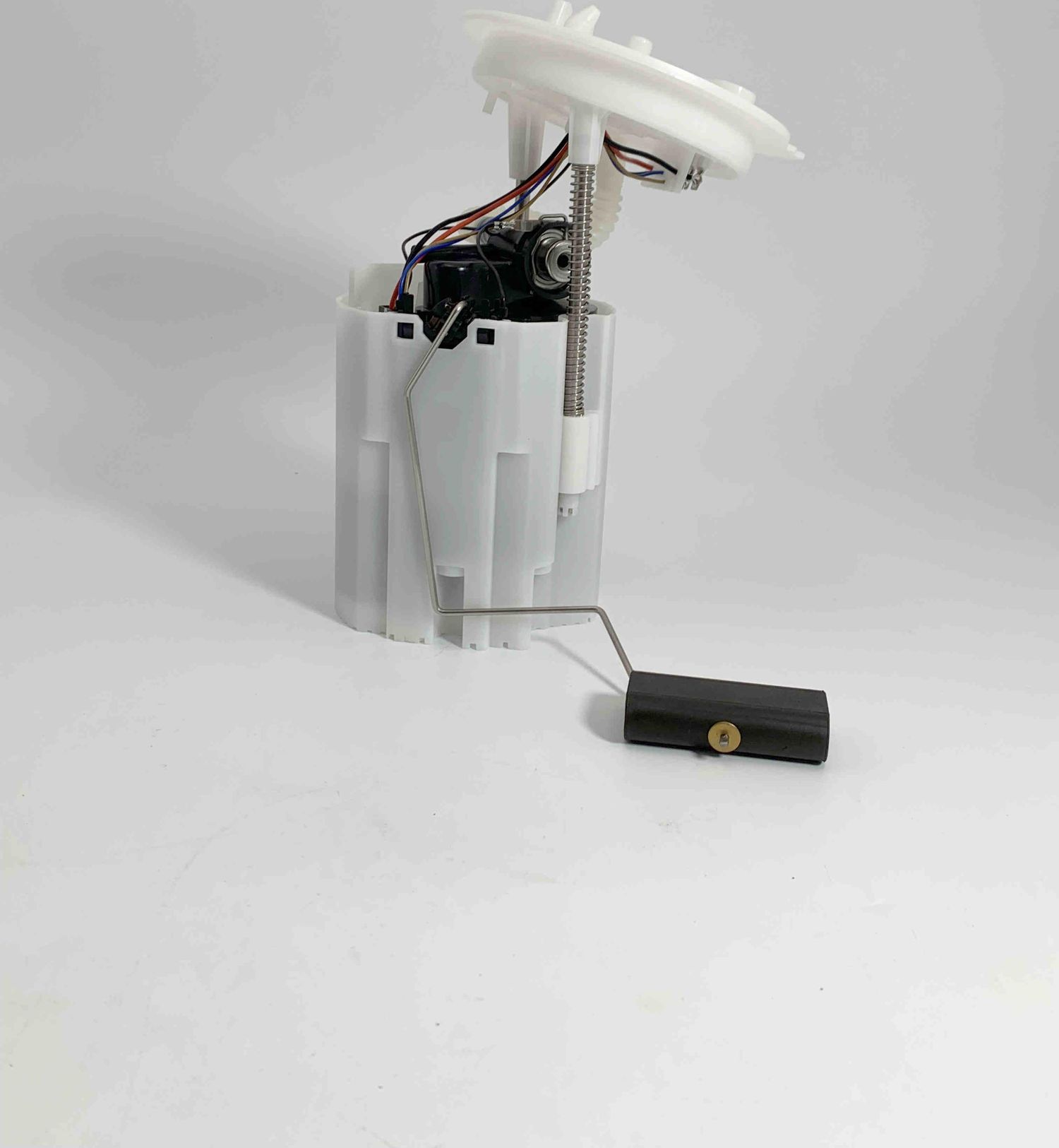 ТОПЛИВНЫЙ БЕНЗОНАСОС В СБОРЕ VW GOLF VII (5G1, BE1)1.6 OCTAVIA (5E3)1. (Achr). Артикул EFM1151705