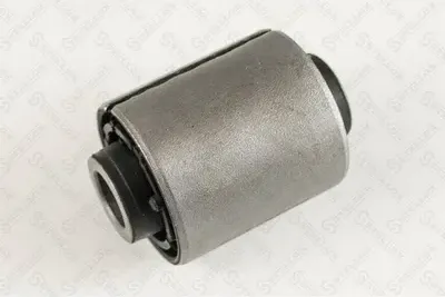 Сайлентблок поперечного рычага задний Hyundai iX35 4WD 2010 (Stellox) Stellox. Артикул 7700529SX