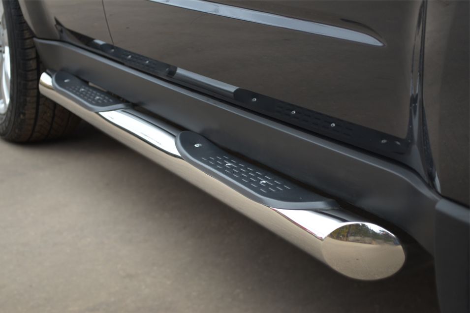 Защита порогов RusStal труба d76 с накладками (1 варинат) для Subaru Forester III 2008-2012. Артикул SFRT-0010041