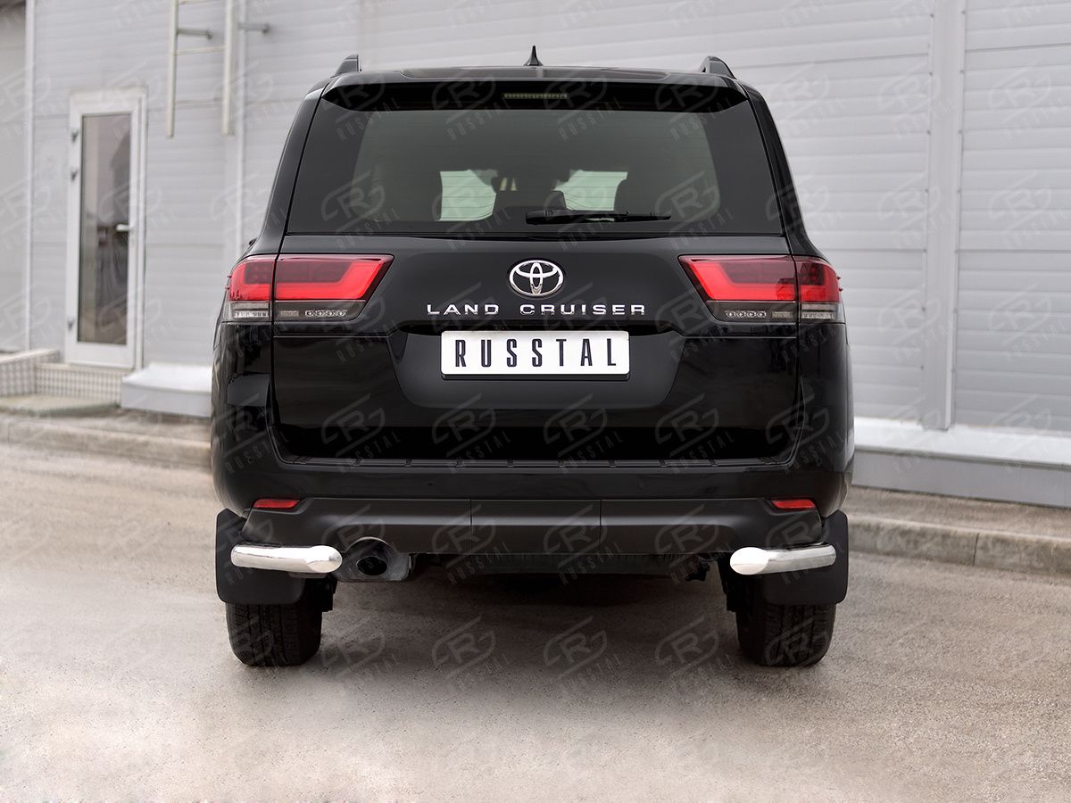Защита RusStal заднего бампера уголки d76 секции для Toyota Land Cruiser 300 2021-2026. Артикул TLCZ-003794