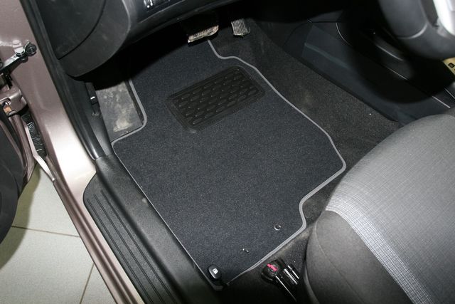 Коврики текстильные Autofamily для салона Kia Ceed I хэтчбек АКПП 2010-2012. Артикул NLT.25.20.11.110kh