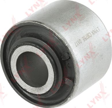 Сайлентблок переднего рычага подвески LYNXauto. Артикул C9758