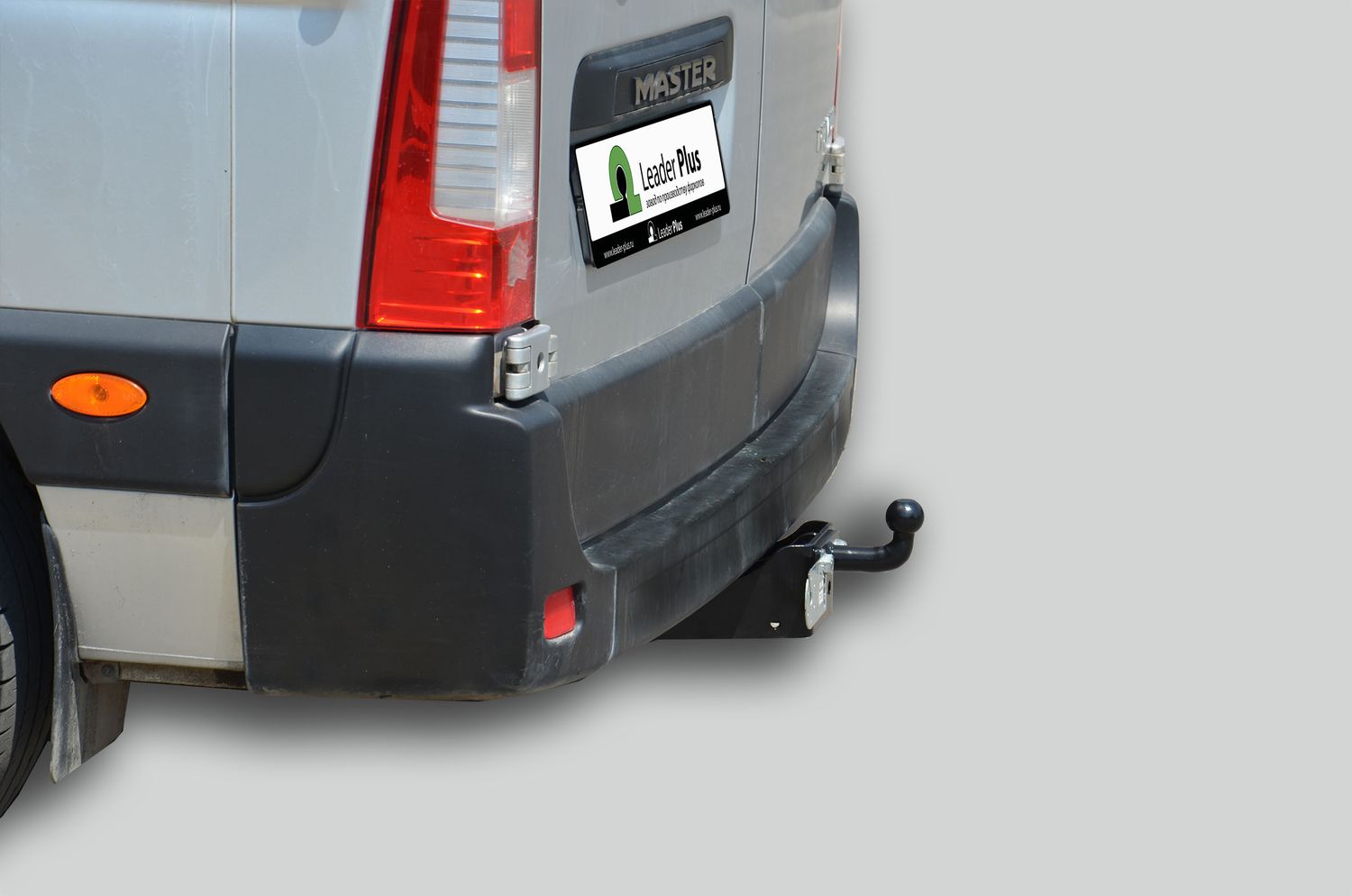 Фаркоп Лидер-Плюс для Renault Master III 2010-2026. Фланцевое крепление. Артикул R121-FC