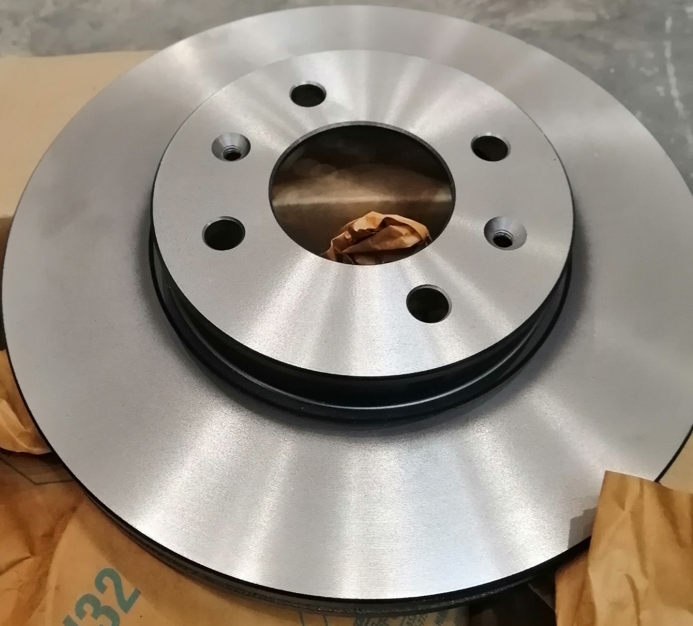 Тормозной диск TRW. Артикул DF6794