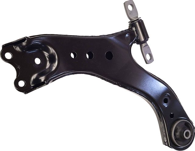 Поперечный рычаг передней подвески CTR. Артикул CQ0478R