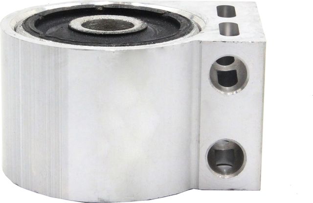 Сайлентблок переднего рычага подвески CTR. Артикул GV0929