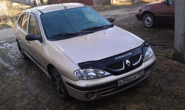 Дефлекторы Heko для окон Renault Megane I седан, хэтчбек 1995-2002. Артикул 27162