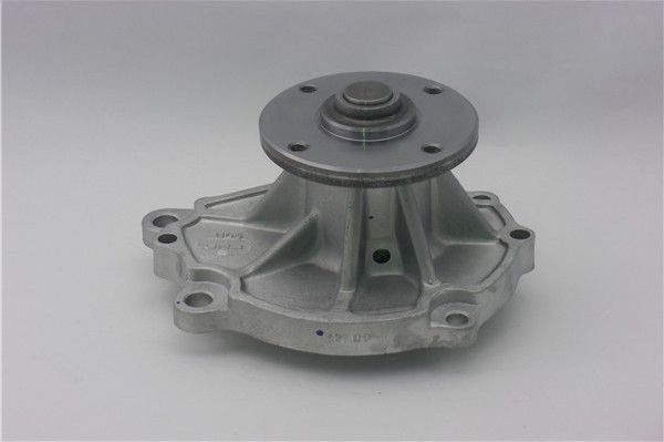 Помпа (водяной насос) GMB для Nissan Urvan III (E24) 1987-1997. Артикул GWN-05A