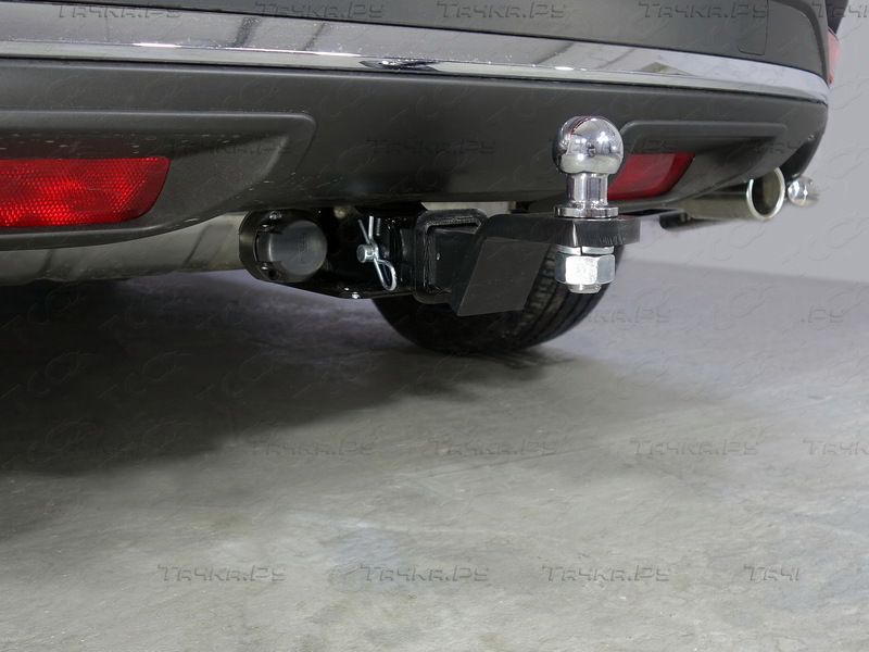 Фаркоп ТСС оцинкованный под американский квадрат для Mazda CX-9 II 2017-2026 (нерж. шар). Артикул TCU00107N