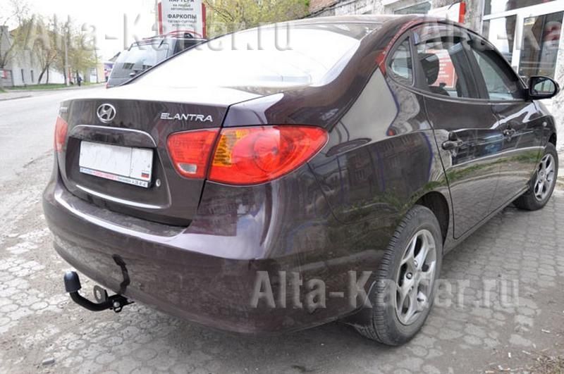 Фаркоп Трейлер для Hyundai Elantra IV седан 2006-2011. Артикул 121868