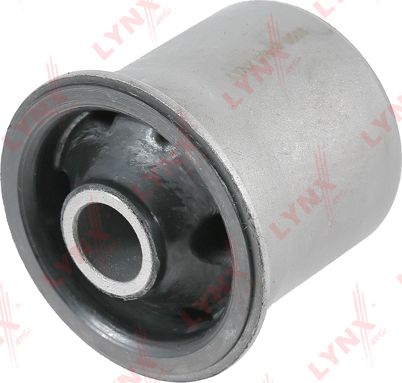 Сайлентблок переднего рычага подвески LYNXauto. Артикул C9914
