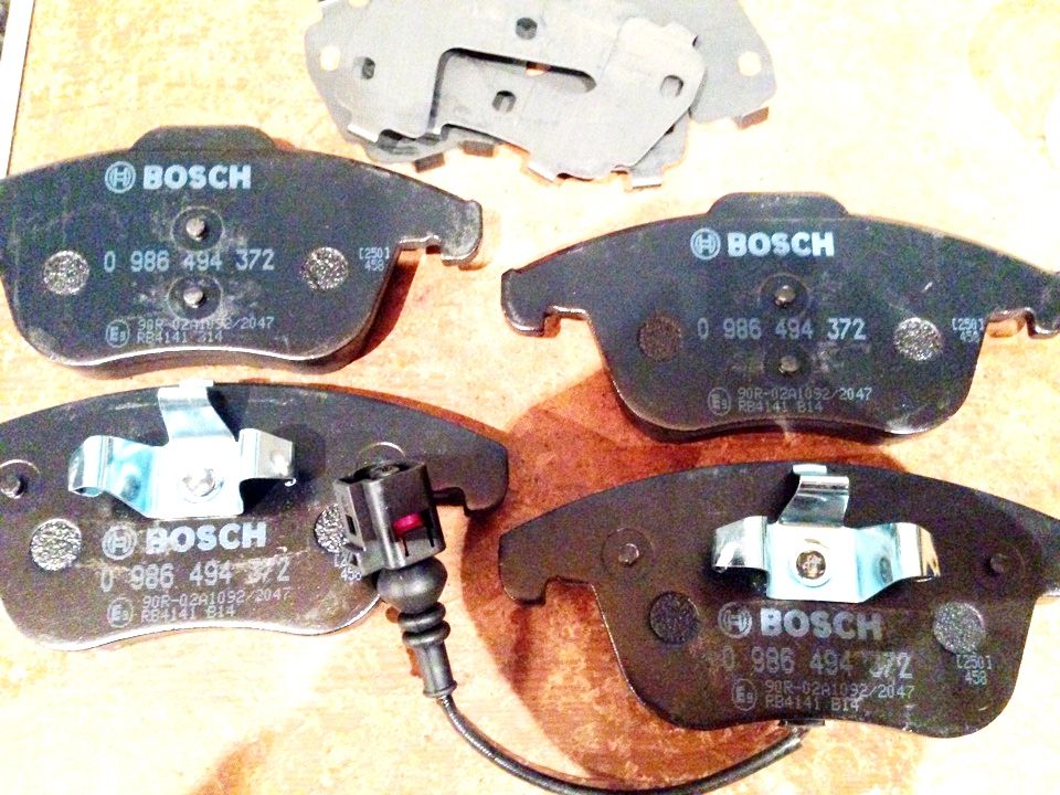 Тормозные колодки Bosch. Артикул 0 986 494 372