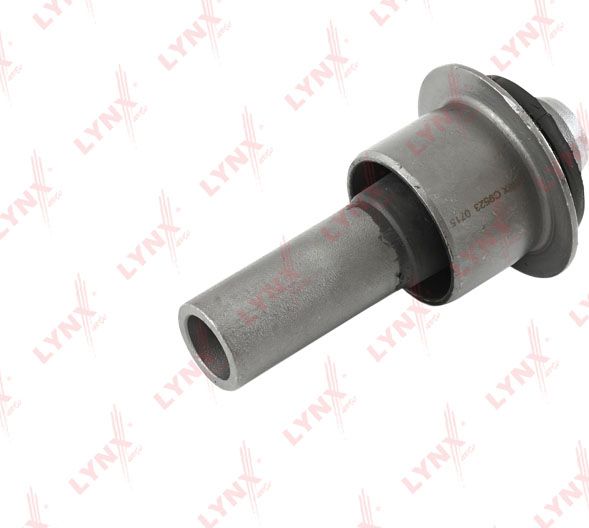 Сайлентблок передней балки LYNXauto. Артикул C9523