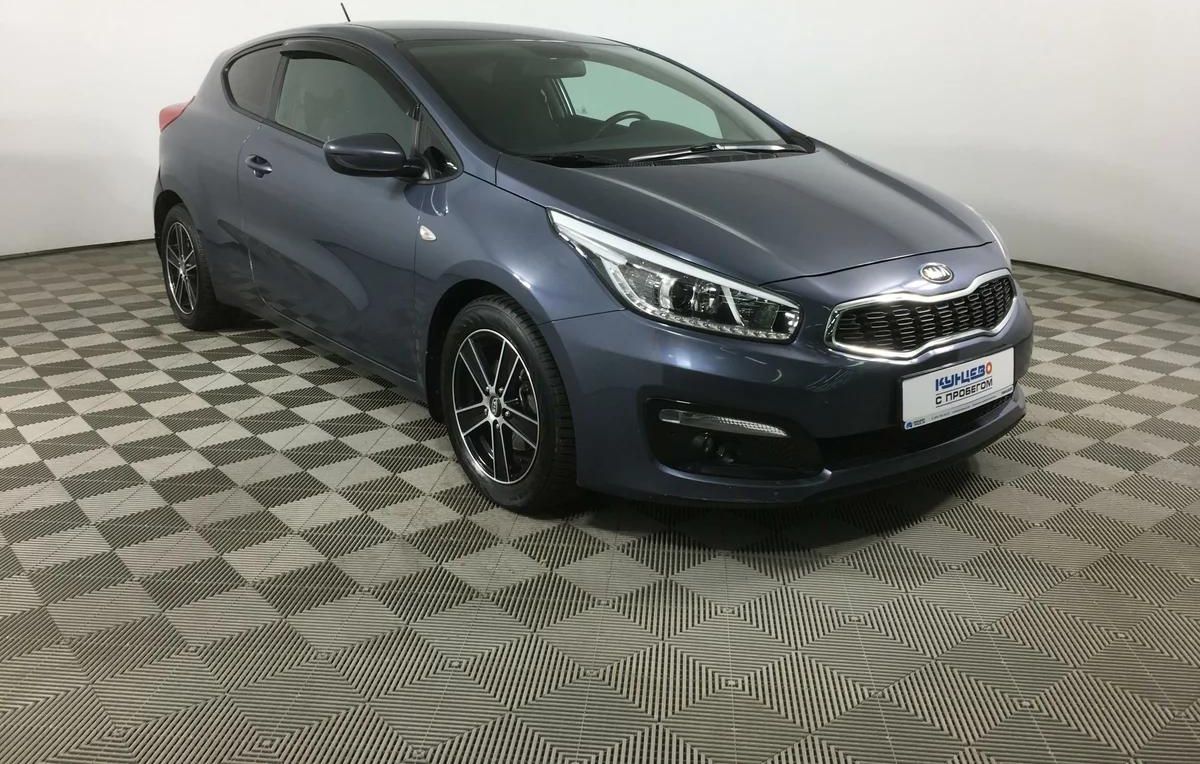 Дефлекторы Cobra Tuning для окон Kia Ceed II 3-дв. 2012-2017. Артикул K13812