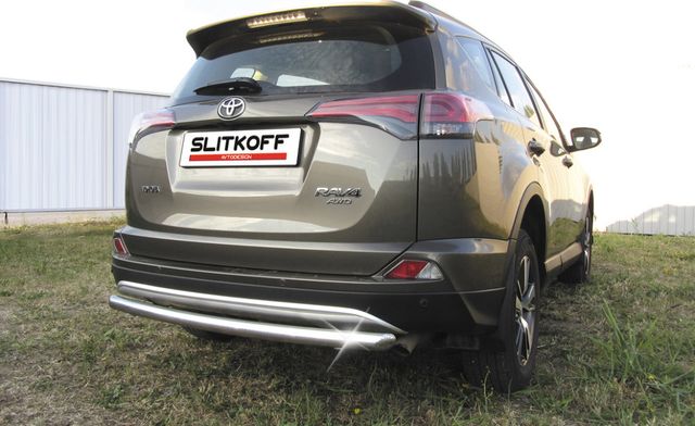 Защита Slitkoff заднего бампера d57 радиусная для Toyota RAV4 IV рестайлинг 2015-2019. Артикул TR415-010