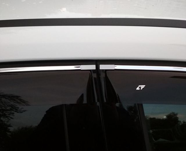 Дефлекторы Cobra Tuning для окон (с хром. молдингом) Volkswagen Touareg I 2002-2010. Артикул V21903CR