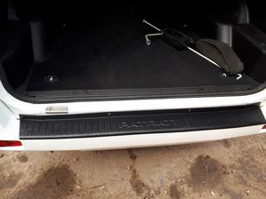 Накладка на задний бампер Инмакс с надписью PATRIOT (шагрень) для УАЗ Патриот 2015-2025. Артикул RT-ZZB-01