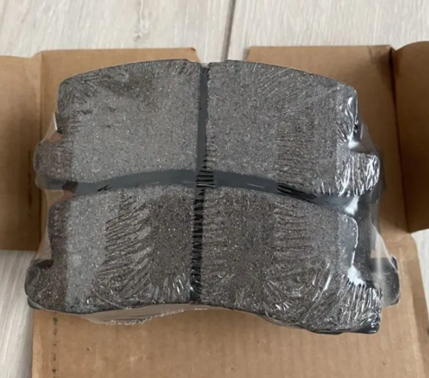 Тормозные колодки Miles (Low-Metallic). Артикул E410351