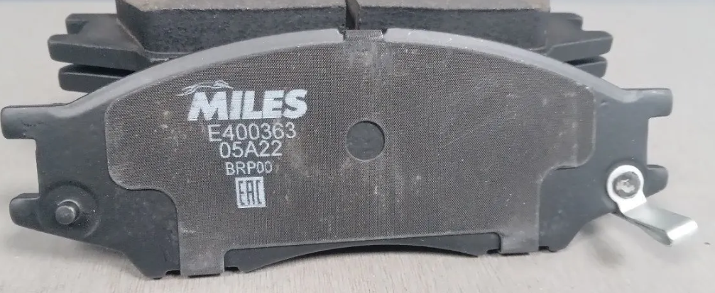 Тормозные колодки Miles (Low-Metallic). Артикул E400363