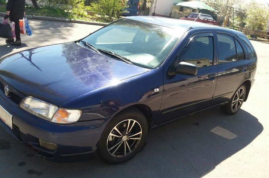 Дефлекторы Heko для окон (передняя пара) Nissan Almera N15 хэтчбек 5-дв. 1995-2000. Артикул 24221